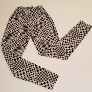 Black and White leggings